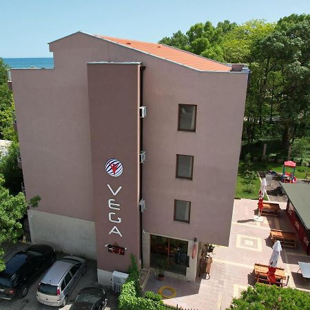 Hotel Vega Кранево Экстерьер фото