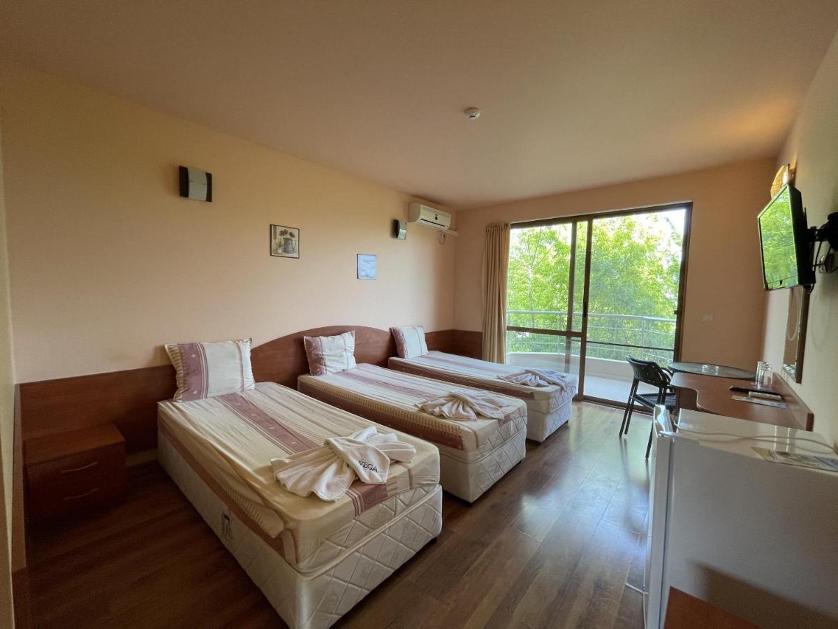 Hotel Vega Кранево Экстерьер фото