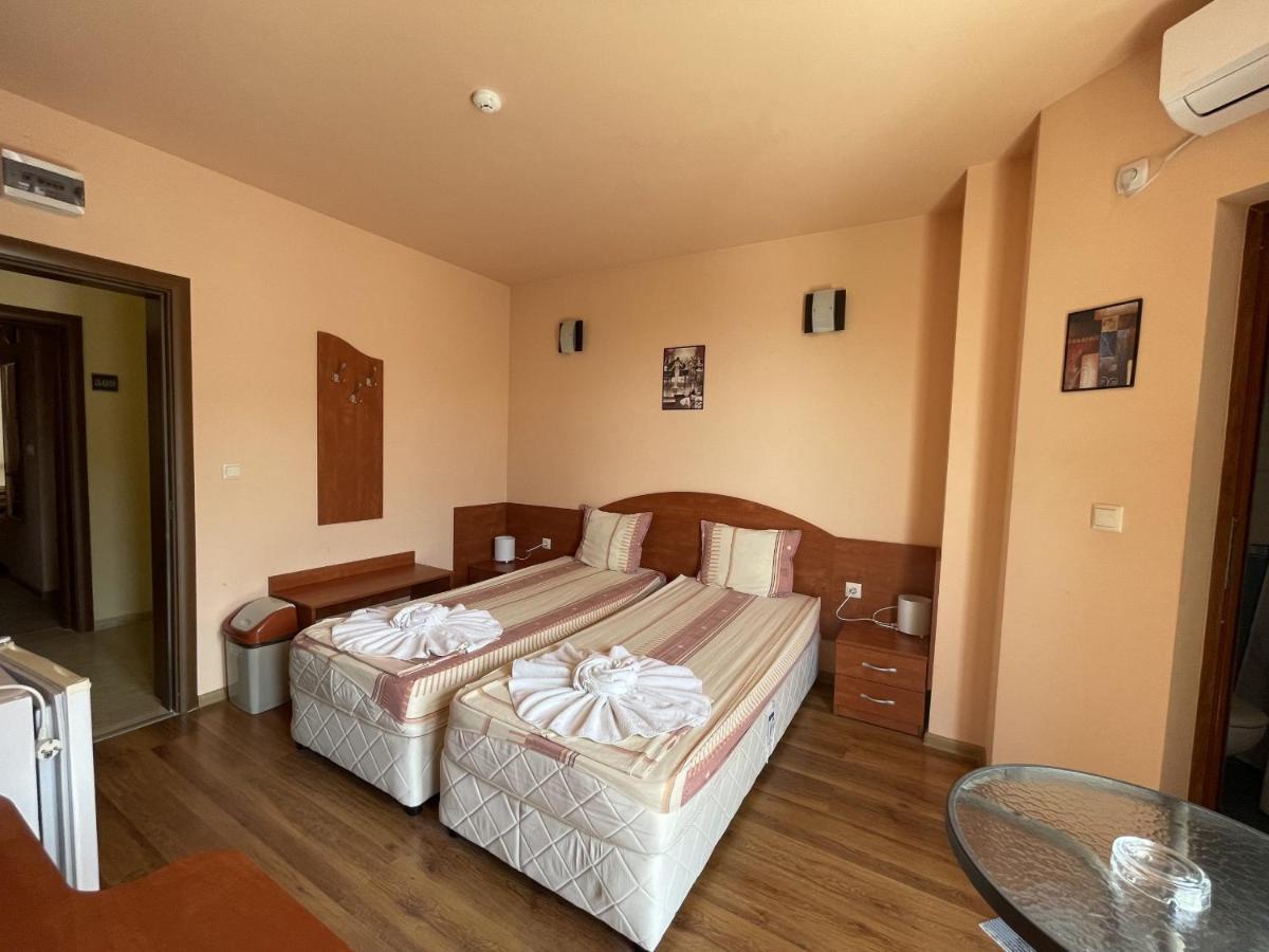 Hotel Vega Кранево Экстерьер фото