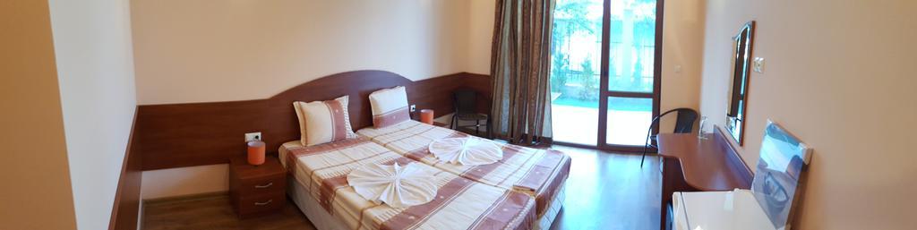 Hotel Vega Кранево Экстерьер фото